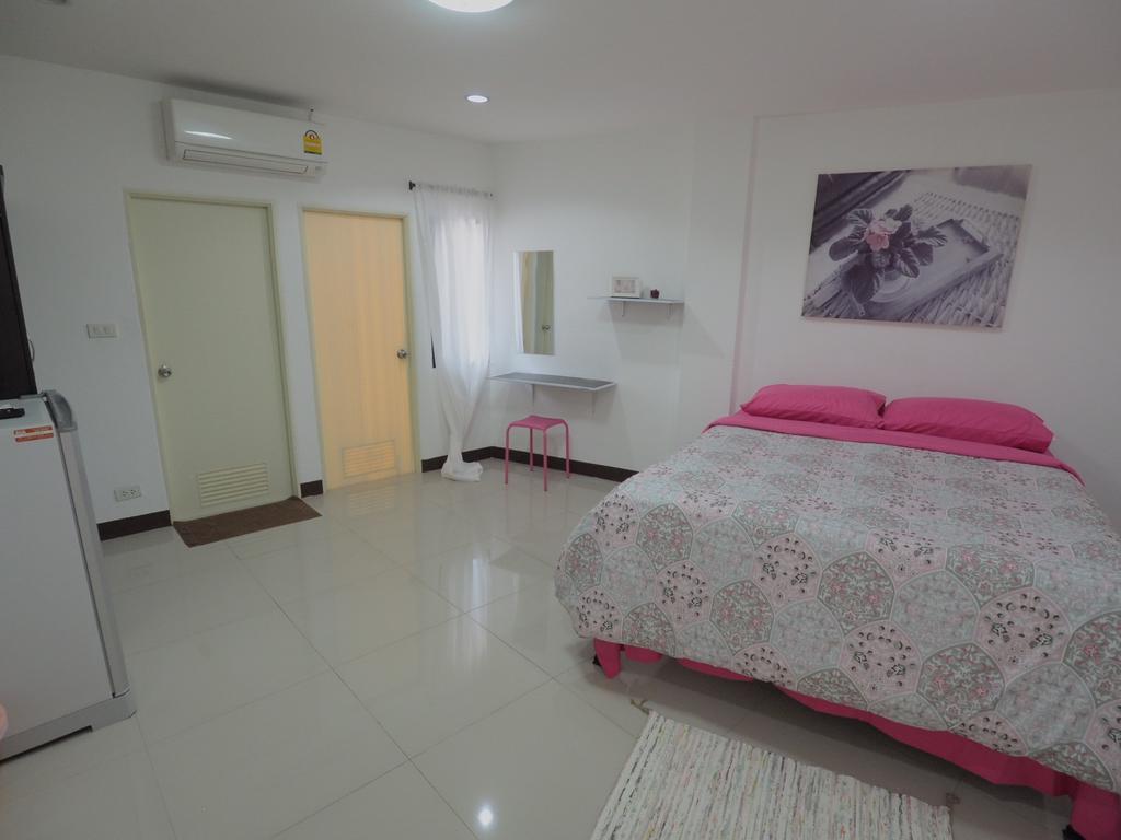 Bed and Breakfast Banmeesukko Phitsanulok Exterior foto
